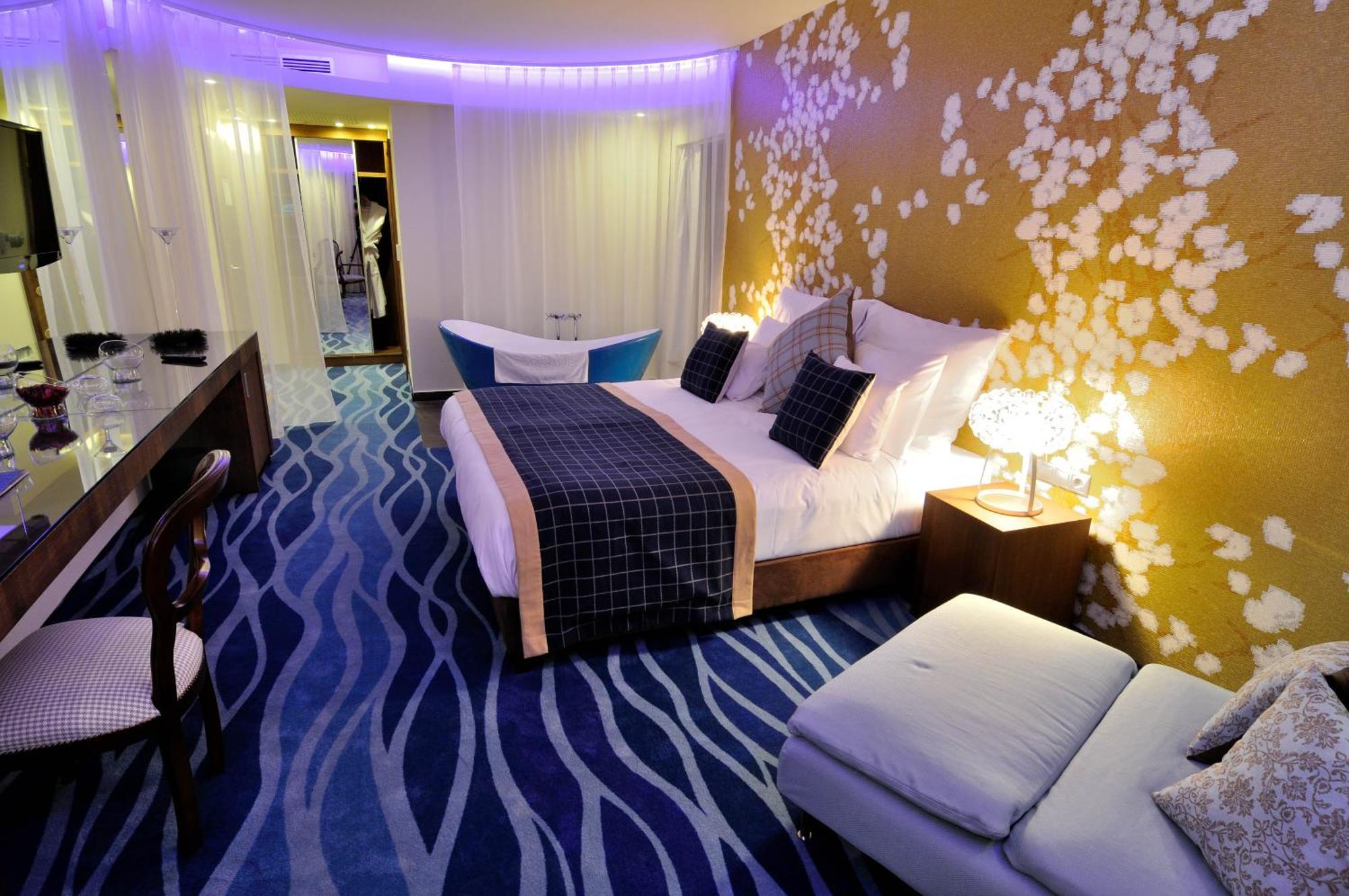 Hotel Cascade Resort & Spa Demjen Luaran gambar