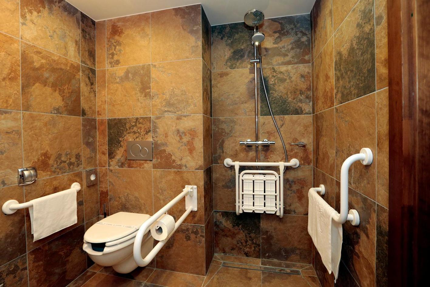 Hotel Cascade Resort & Spa Demjen Bilik gambar