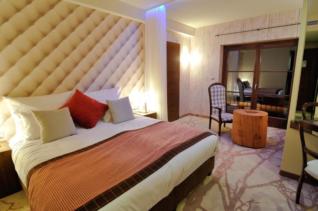 Hotel Cascade Resort & Spa Demjen Bilik gambar