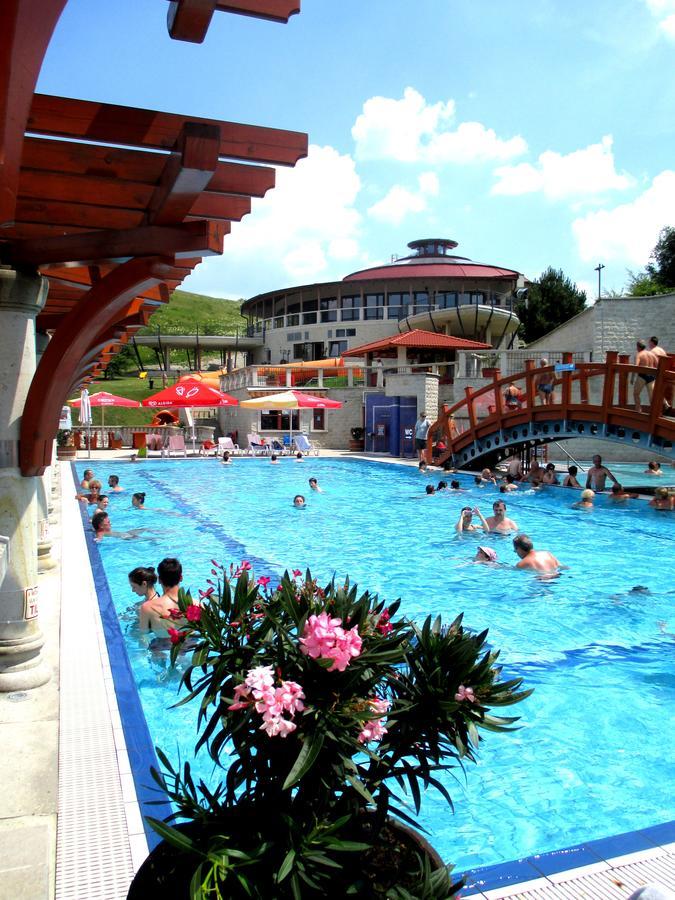 Hotel Cascade Resort & Spa Demjen Luaran gambar